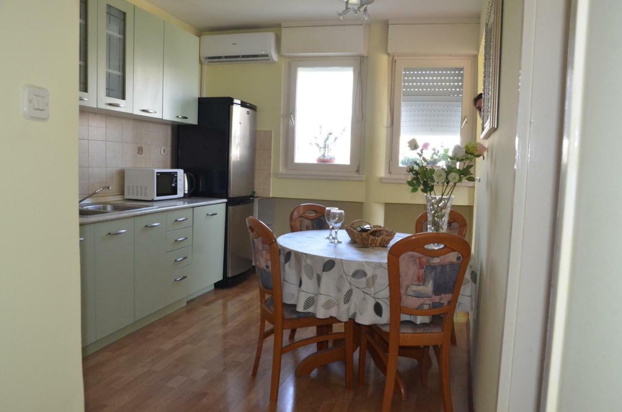 Beach Apartment Sweet Dora Спліт Екстер'єр фото